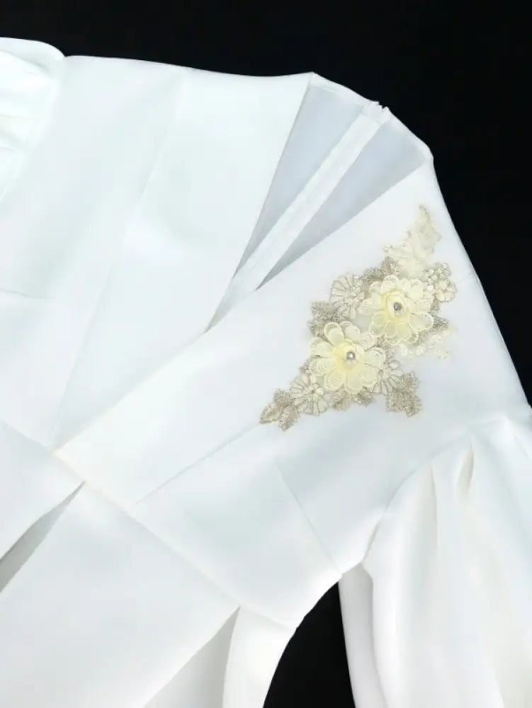 AOMEI Plus Size V Neck Lace Flower Tops Half Lantern Sleeve